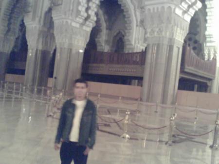 je suis dans la mosque hassan 2