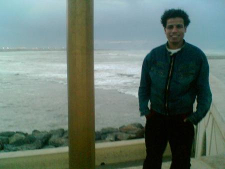 c'est moi a cot� de la mosque hassan 2