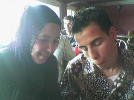 Dsl je prend mon diner , j'ai pas le temp pour ecris